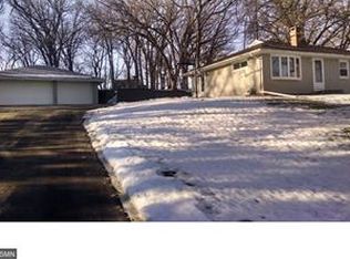 2922 Pinewood Rd SE, Rochester, MN 55904