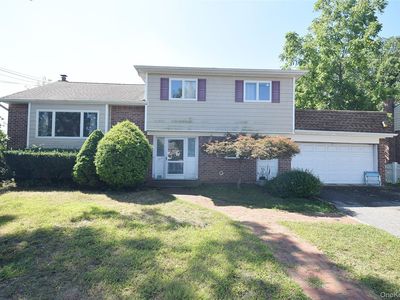 104 Woods Road, North Babylon, NY, 11703