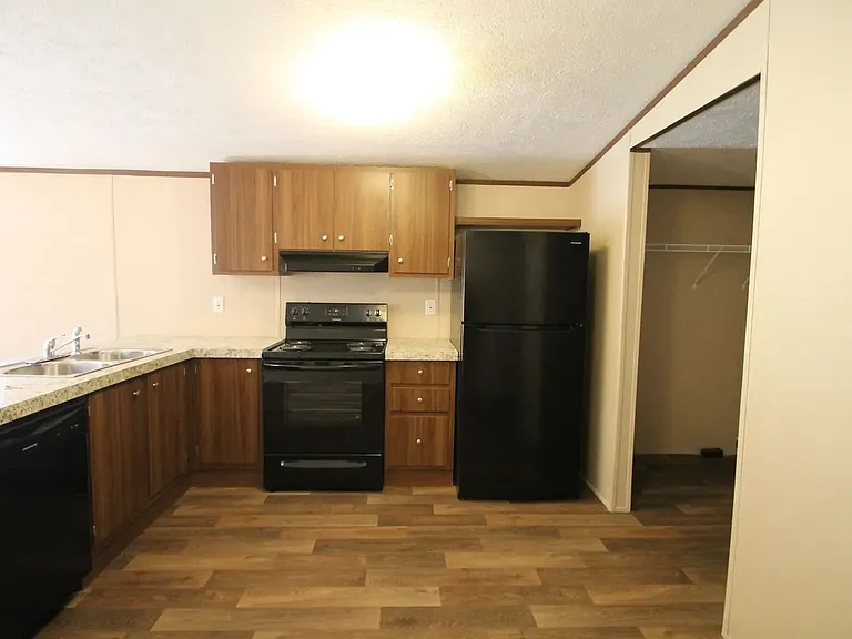 3046 Shannon Rd — Photo 5