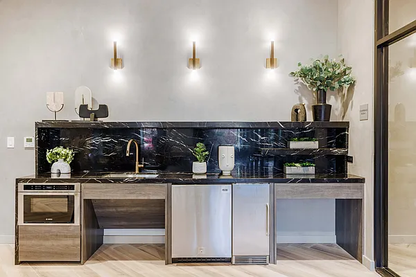 Rented by MNS | media 15