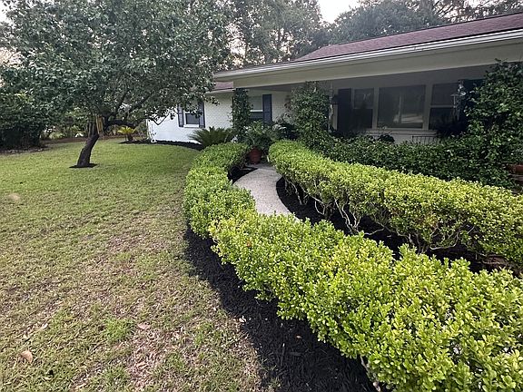 3rd image of 614 1st St