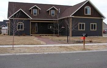 1st image of 75 Garnet Dr