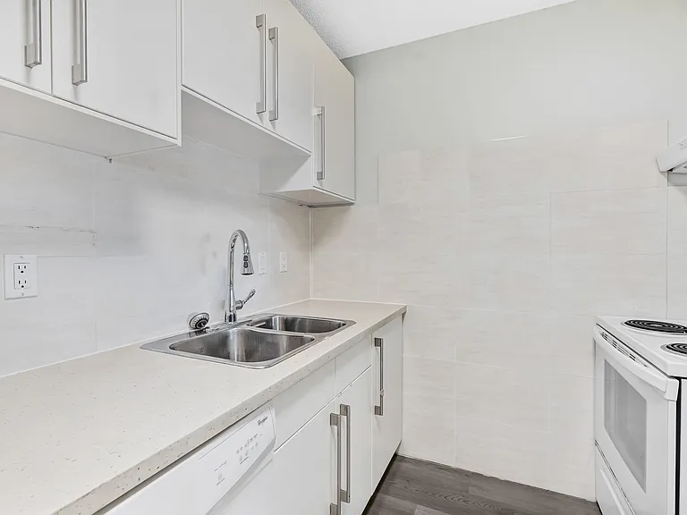 8040 Blundell Rd — Photo 36