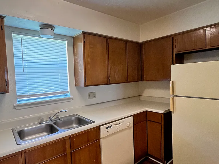 402 Summer Ct #1A — Photo 10
