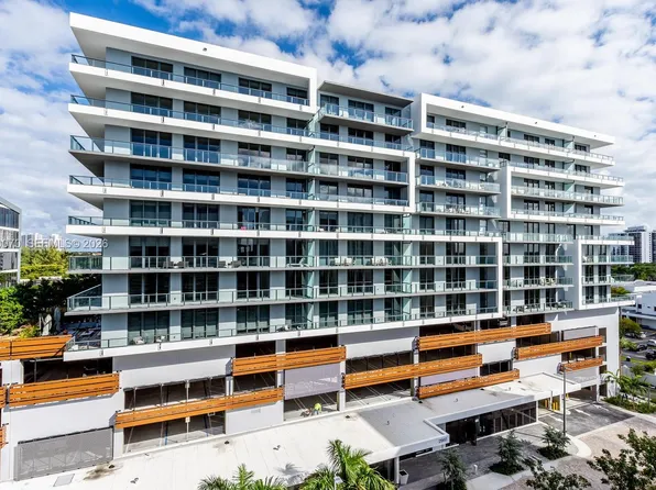 2960 NE 207th St #1005, Aventura, FL 33180