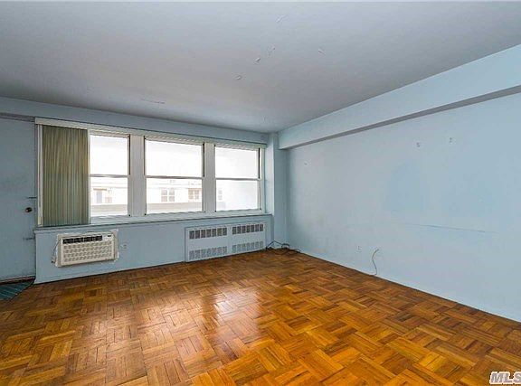 3rd image of 711 Shore Rd APT 1F