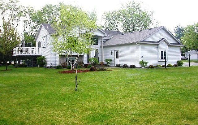 1st image of 2806 Edward Dr