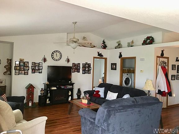 4th image of 555 Westerly Dr