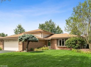 20456 S White Fence Ct, Frankfort, IL 60423