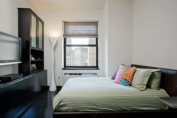 Rented by Avenue Real Estate | media 6