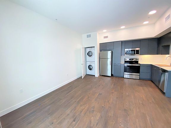 2nd image of 2000 El Cajon Blvd #107