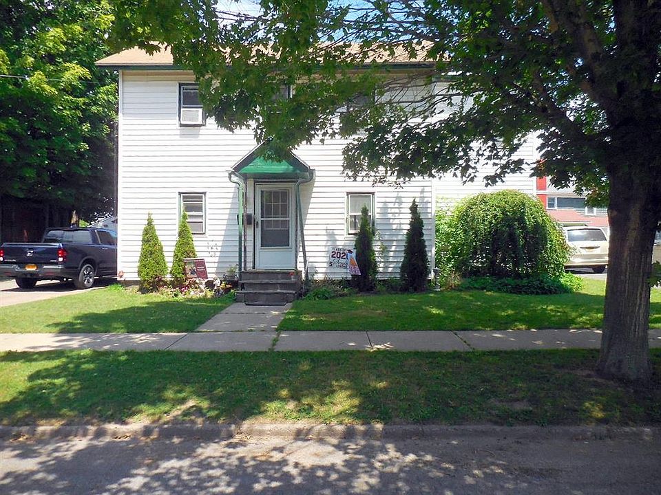 1st image of 9 Pleasant St #11