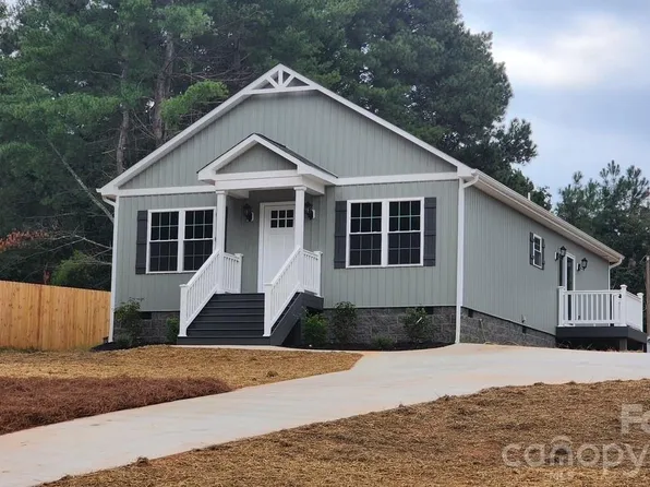 405 Falls Ave, Granite Falls, NC 28630