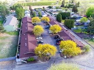 1009 & 1011 Princeville St, Grandview, WA