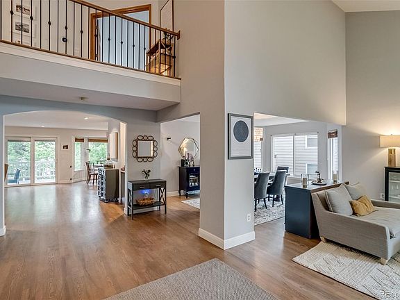 3rd image of 8927 Green Meadows Lane