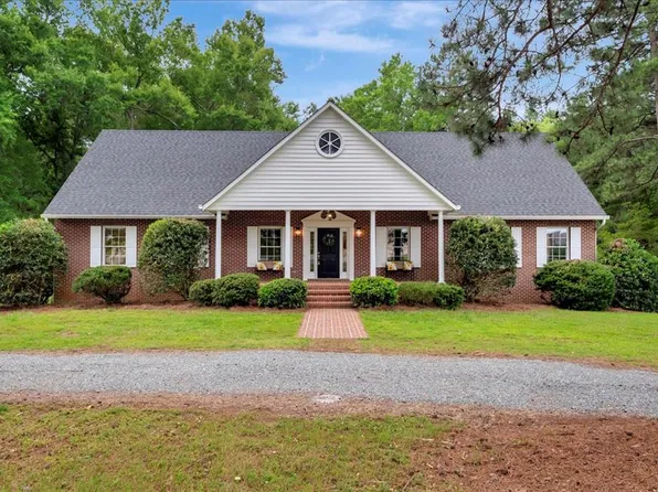 333 Bethany Dr, South Hill, VA 23970