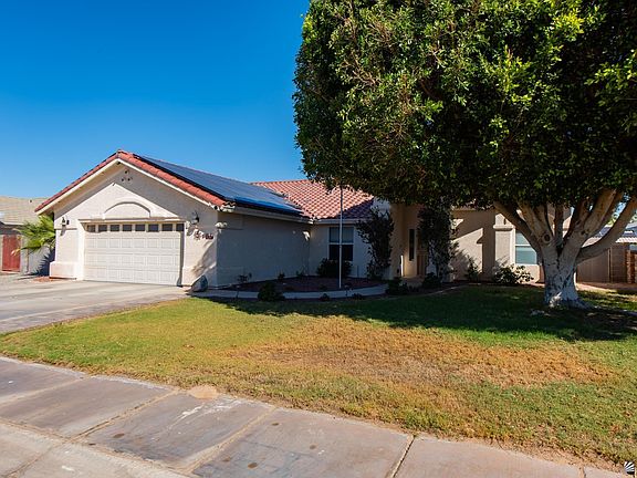 2nd image of 10782 E 36th Pl