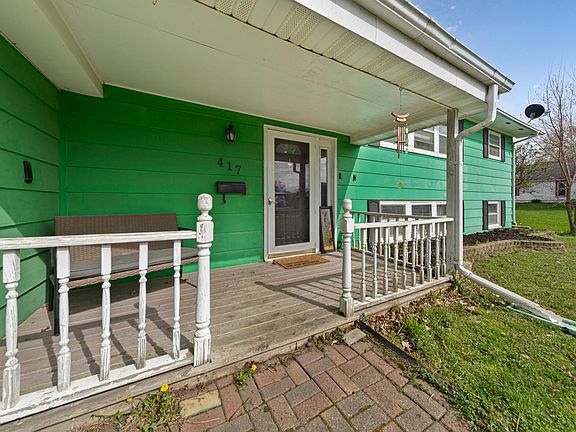4th image of 417 Warner Ave
