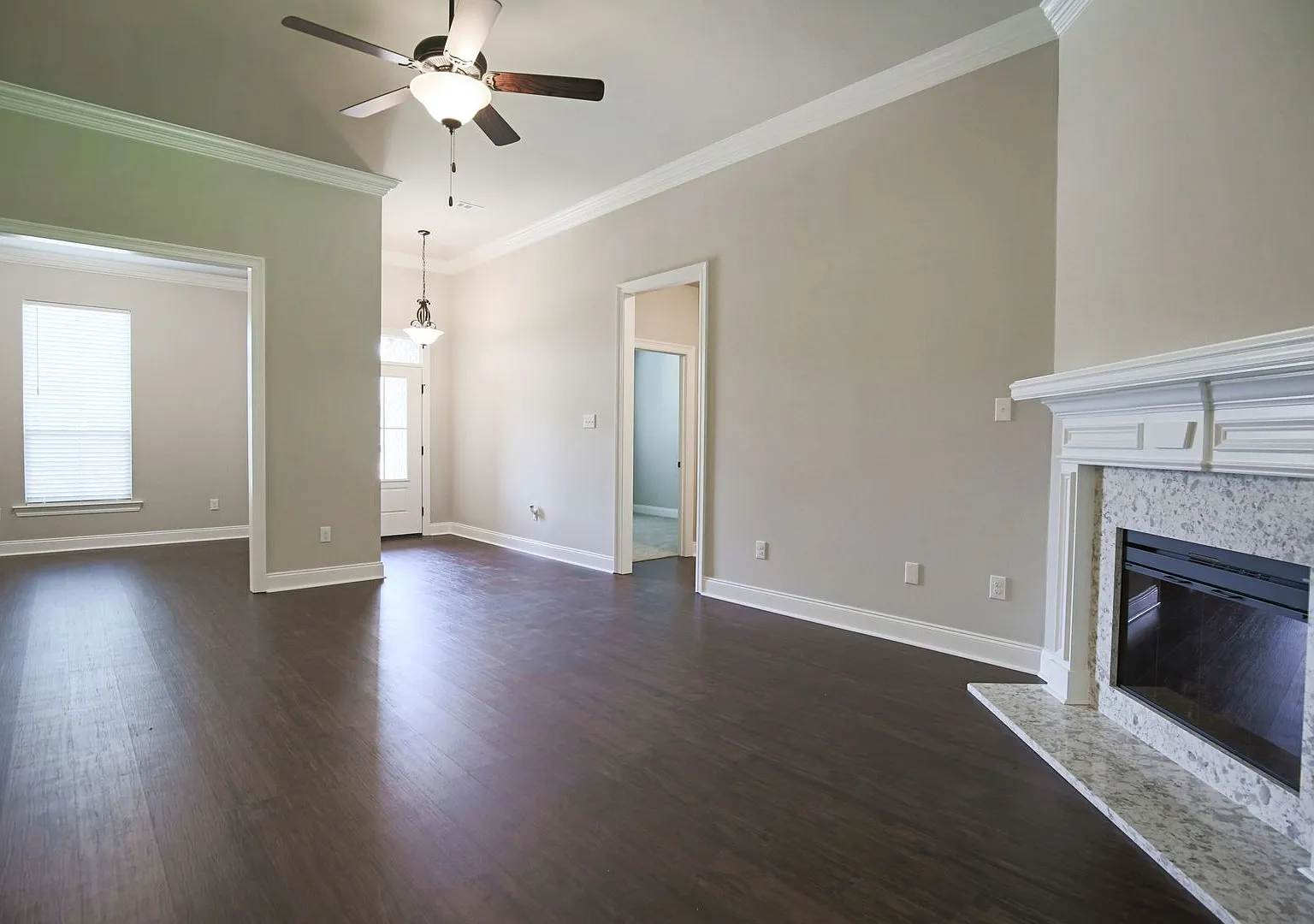 3-Bedroom Home for Lease in Twin Beach Estates — Photo 2