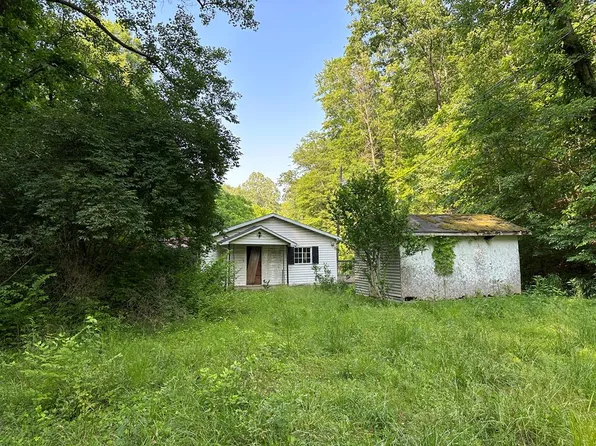 5822 White Gravel McDaniel Rd, Minford, OH 45653