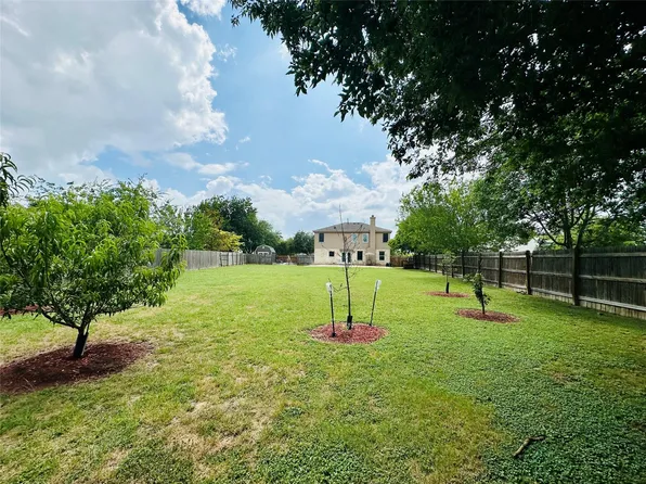 817 Tapestry Cv, Pflugerville, TX 78660