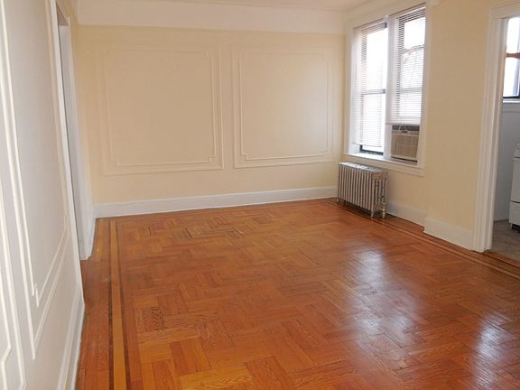5th image of 43-15 46th St
