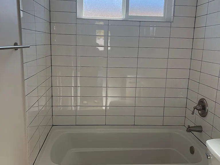 CSD - 1504 Robinson Avenue — Photo 12