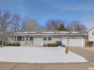 3410 Fairhaven Rd, Davenport, IA 52807