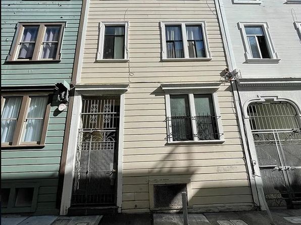 28 Varennes St