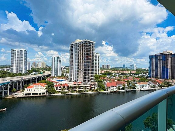 2nd image of 19390 COLLINS Avenue #1603