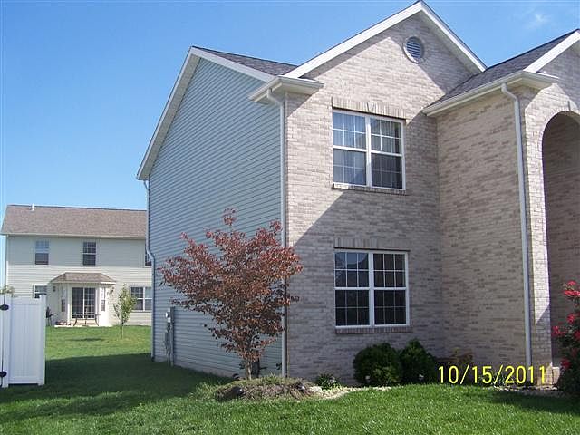 2nd image of 7008 Millbrook Ln