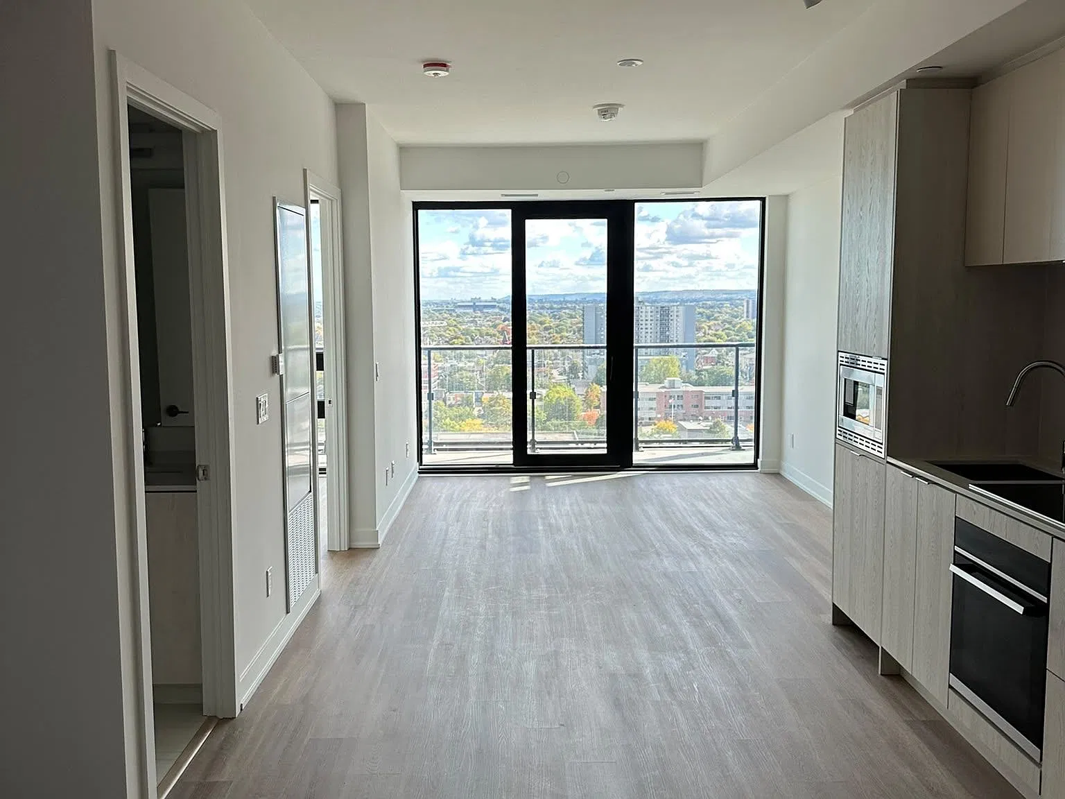 2 bed, $2,200 — Photo 2