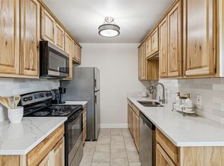 601 Parkview Dr, Burleson, TX 76028