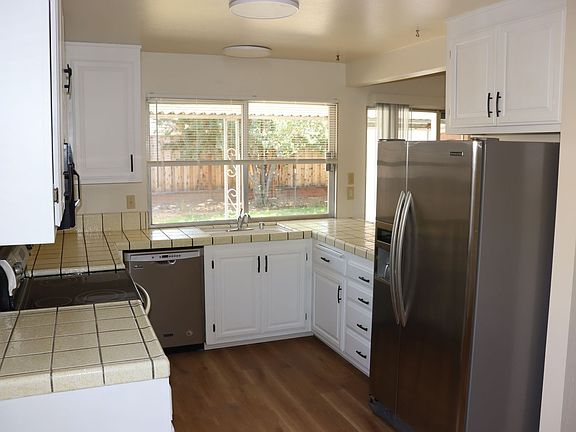 5th image of 1286 Dentwood Dr