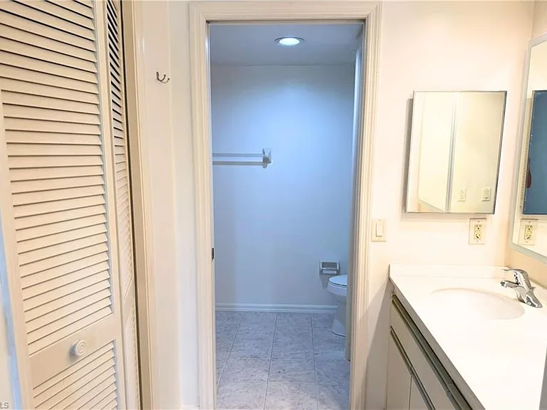 7360 Saint Ives Way #2205 — Photo 22