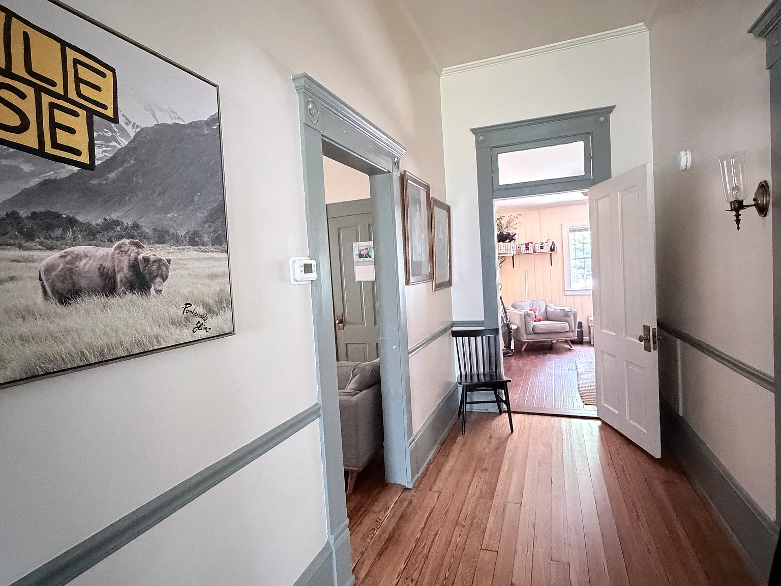 4 bed, 3.5 bath, 2403 sqft, $2,100 — Photo 2