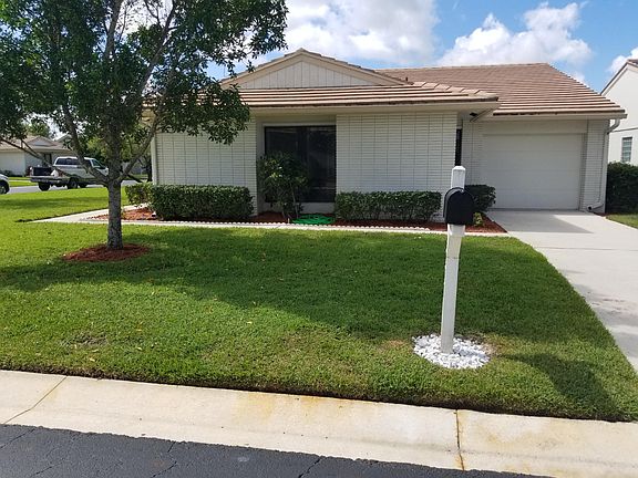 2nd image of 4241 SW Egret Pond Ter