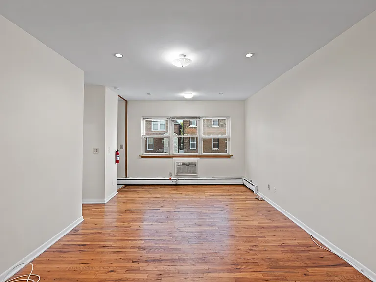 239 Crescent Ln #1 — Photo 9
