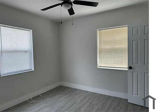 3 bed, 1000 sqft, $2,350 — Photo 3