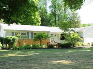 709 N Dr W, Marshall, MI 49068