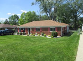 16 E 14th St, Lombard, IL