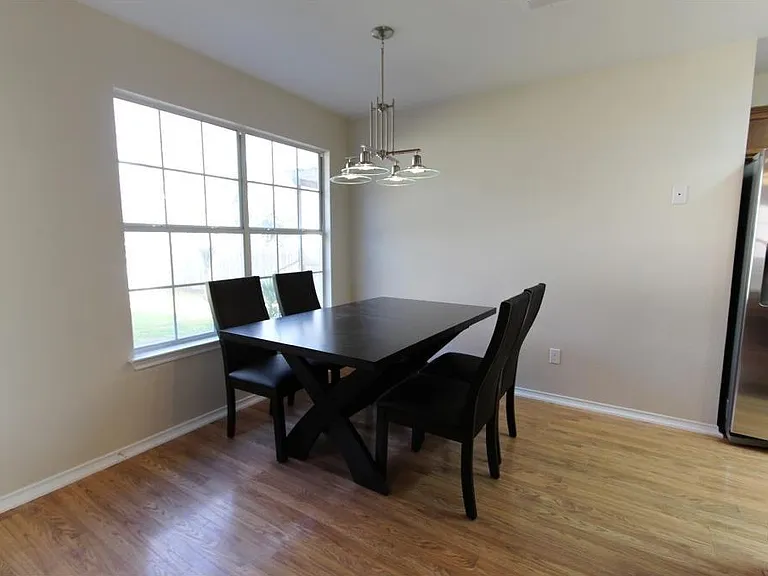 Vol Walker Dr — Photo 8
