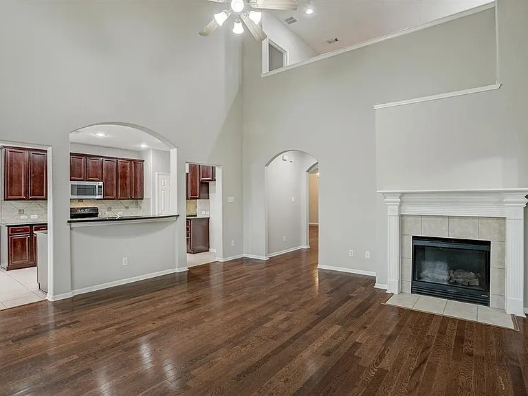 2626 Canyon Falls Dr — Photo 4