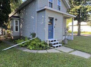 402 Becker Ave SE, Willmar, MN 56201