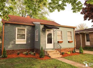 910 Maple Ave, Monroe, MI 48162