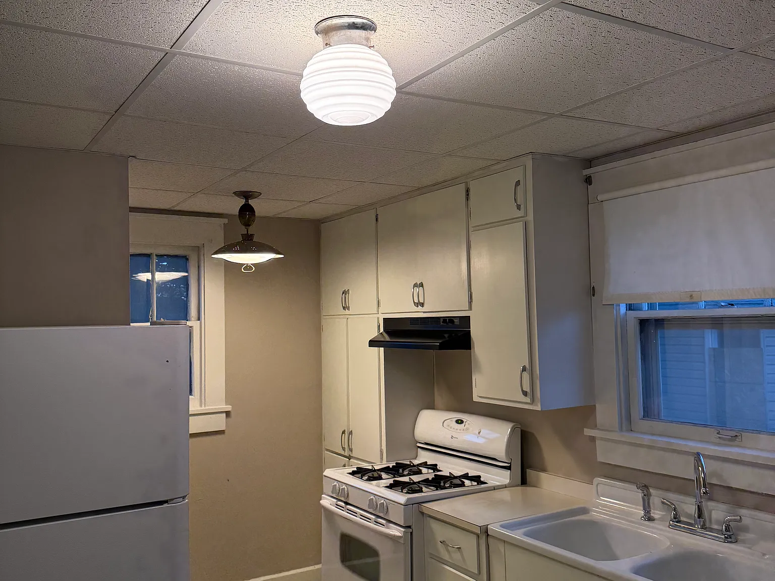 3 bed, 1.5 bath, 1516 sqft, $1,200 — Photo 3