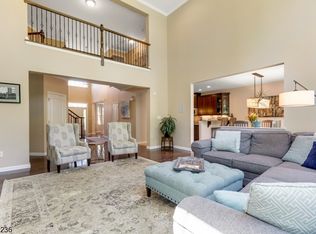 27 Witte Pl, West Orange, NJ 07052