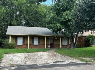 748 Sandy Ln, Pearl, MS 39208