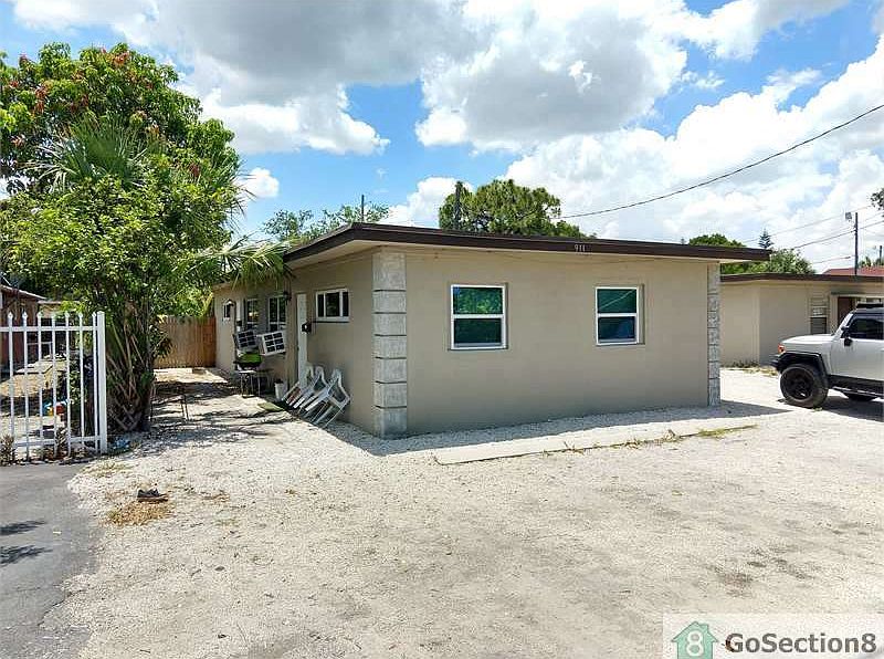 1st image of 911 NW 12th Ave