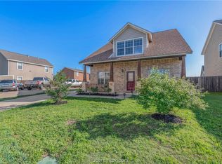 6903 Appomattox Dr, College Station, TX 77840
